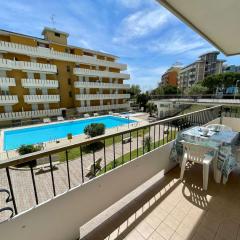 Bright apartment by the beach