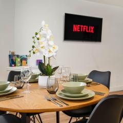 Beautiful 3BR Flat near LFC Stadium - Sleeps 8