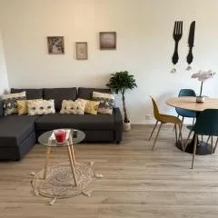 PARIS-MONTROUGE Magnifique Appartement 2 pièce de 36m2 - très cosy pour 1 à 5 personnes refait à neuf - ENTIRE APARTMENT LUXIRIOUS AND WARM - Montrouge Paris 14ème - Proche Aéroport Orly & Parc Expositions Porte de Versailles FREE WIFI GRATUIT