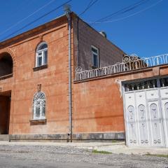 Abrahamyans Guesthouse