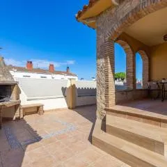 Casa familiar con terraza, BBQ, WIFI y parking a 900 m de la playa en l'Escala - ES-325-8