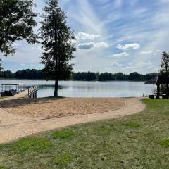 Cozy House by Galuonai Lake - Jauki 3 miegamųjų sodyba 200 m nuo Galuonų ežero