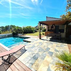 Villa avec piscine à Montolieu