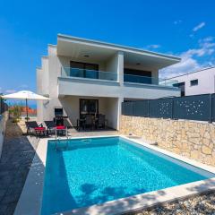 Holiday Home Larus by Interhome