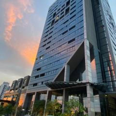 Studio Pantanal Comodidade e localização em prédio de luxo