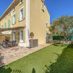 3 Bedroom Lovely Home In Sanary-Sur-Mer
