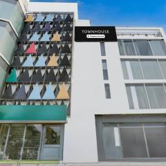 Super Townhouse Sector 64 Near WorldMark Gurugram Formerly Vero