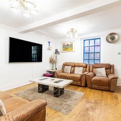 Spacious 3-Bed House near Liverpool St