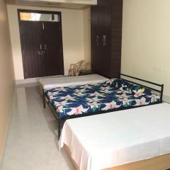 Hari Ratna Home Stay