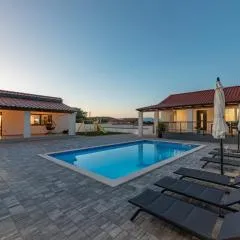 Villa Chivas ZadarVillas
