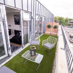 Brand-New Top-Floor Flat with Stunning Balcony & Parking