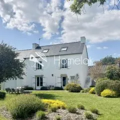 Maison familiale vue mer douceur à Clohars