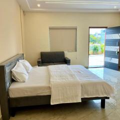 MNM Rooms and Banquet hall