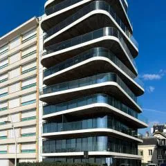 T4 Vue mer avec jardin en plein centre pour 7pers
