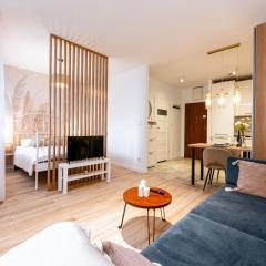 Grabiszyńska Studio - Balcony & Workspace - by Rentujemy