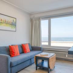 Bright Studio with Stunning Sea View