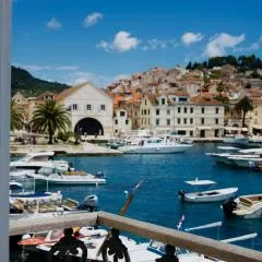 Hvar Riva Rooms