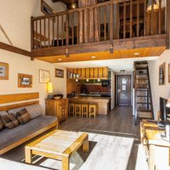 Charmant duplex montagnard avec grande terrasse, proche du vieux village de Val-d'Isère - FR-1-694-198