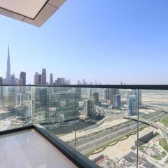 High-Floor 1BR with Burj Khalifa View Prime Location