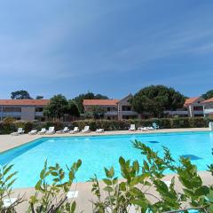 appartement dans residence avec piscine