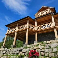 AleBale Przesieka luksusowy dom z bali z widokiem na Karkonosze