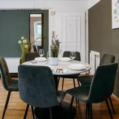 FREE Parking, Nespresso, Netflix