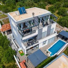 MY DALMATIA - Sea view Penthouse Nikita