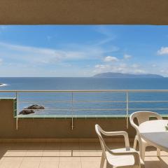 Costa Isora Frontline & Pool By Paramount Holidays