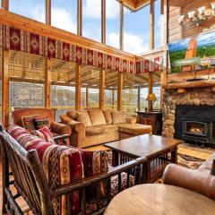 Family Mountainside Stay for 10 w Hot Tub & Mtn Views