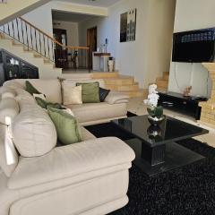 Jose & Idalina House