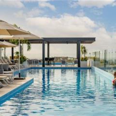 Serenada Boutique Room Near 5th Ave