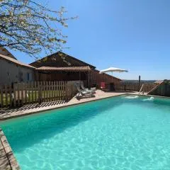 Gîte pour 11 pers. avec piscine, jardin clos et animaux admis - FR-1-653-277
