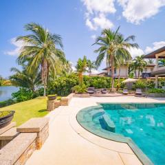 4BR Lakeshore Pool Villa in Laguna Bangtao