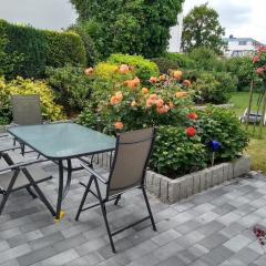 Fewo "Am Deich", Terrasse, eigner Garten, 50m zum Strand, Fahrradgarage, Parkplatz