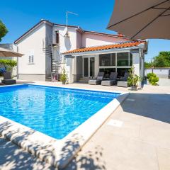 Holiday Home Kacana V