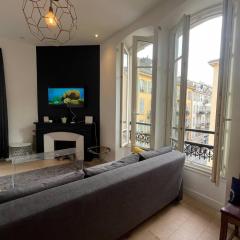 2 pièces Hypercentre Gioffredo Nice