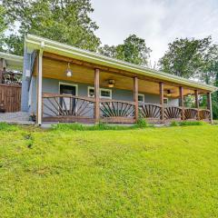 6 Mi to Lake Liberty Pet-Friendly Home with Yard