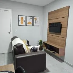 Apartamento inteiro, ar-condicionado e vaga de garagem