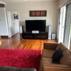 Hill top 2-bedroom home with charming view