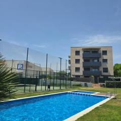 Piscina y Pádel al lado del Mar