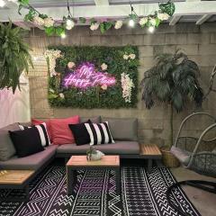 Private Patio 5 Min Walk to Beach and Restaurants