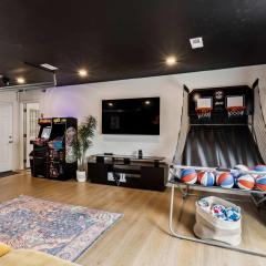 Charming 3-Bedroom - Hot Tub & Game Room