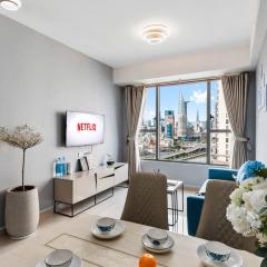 Refined Saigon - Rivergate Aparment - Free Pool, Free Internet SIM for 3 nights, Free Pick Up for 5 nights