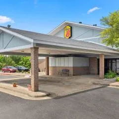 Super 8 by Wyndham Harrison AR