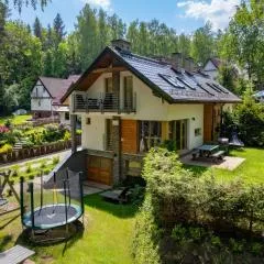 Mazursko - komfortowe apartamenty nad jeziorem, sauna, kominki na parterze