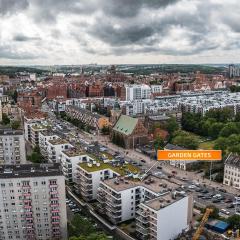 Garden Gates, Sun & Snow
