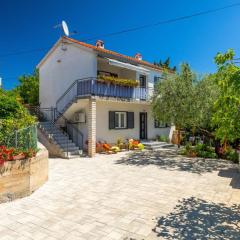Apartman Nina by Villas Guide