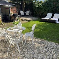 Victorian Retreat - A Serene Sanctuary