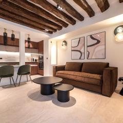 Luxury and charm in heart of Place des Vosges
