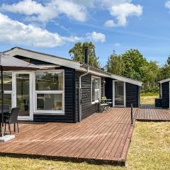 2 Bedroom Gorgeous Home In Hadsund